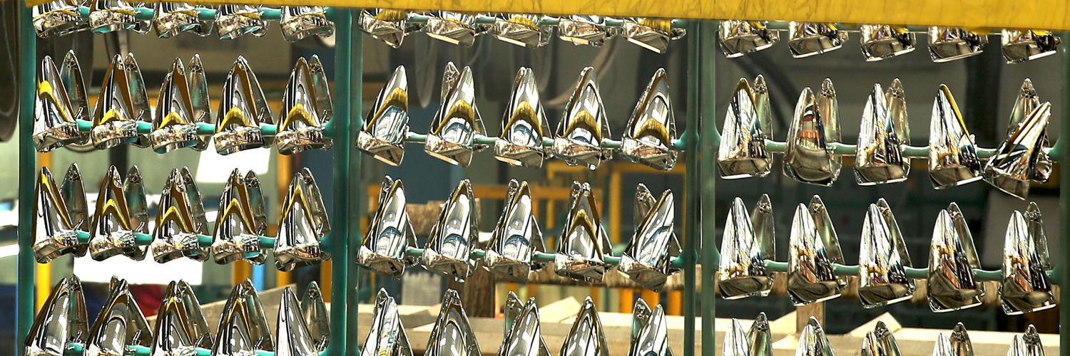 Fully Equipped Injection Moulding Plant